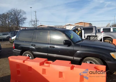 2006 Toyota Land Cruiser V8 z USA, uszkodzony, nr VIN JTEHT05J962085490